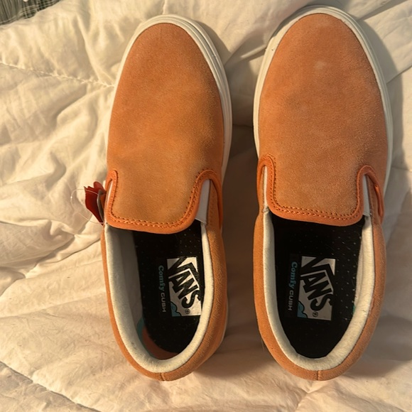 Vans Shoes - Vans comfy off the wall loafers size 7 peach/orange